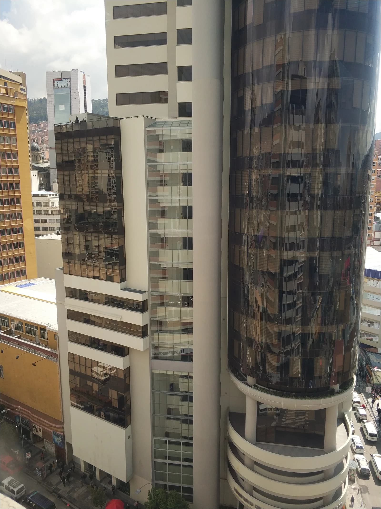 Exterior of the Ministry of Economy and Public Finance building in Bolivia.