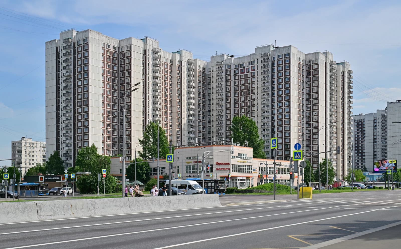 KOPE apartment buildings in Moscow along Altufyevskoye Highway.