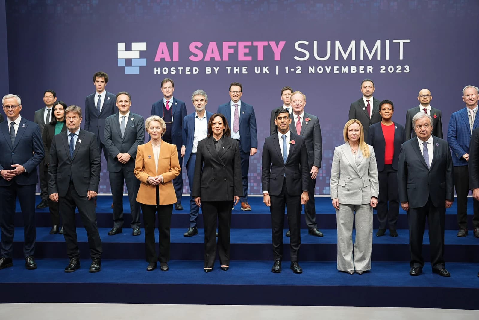 Vice President Kamala Harris stands for a group photo with global leaders at the AI Safety Summit.