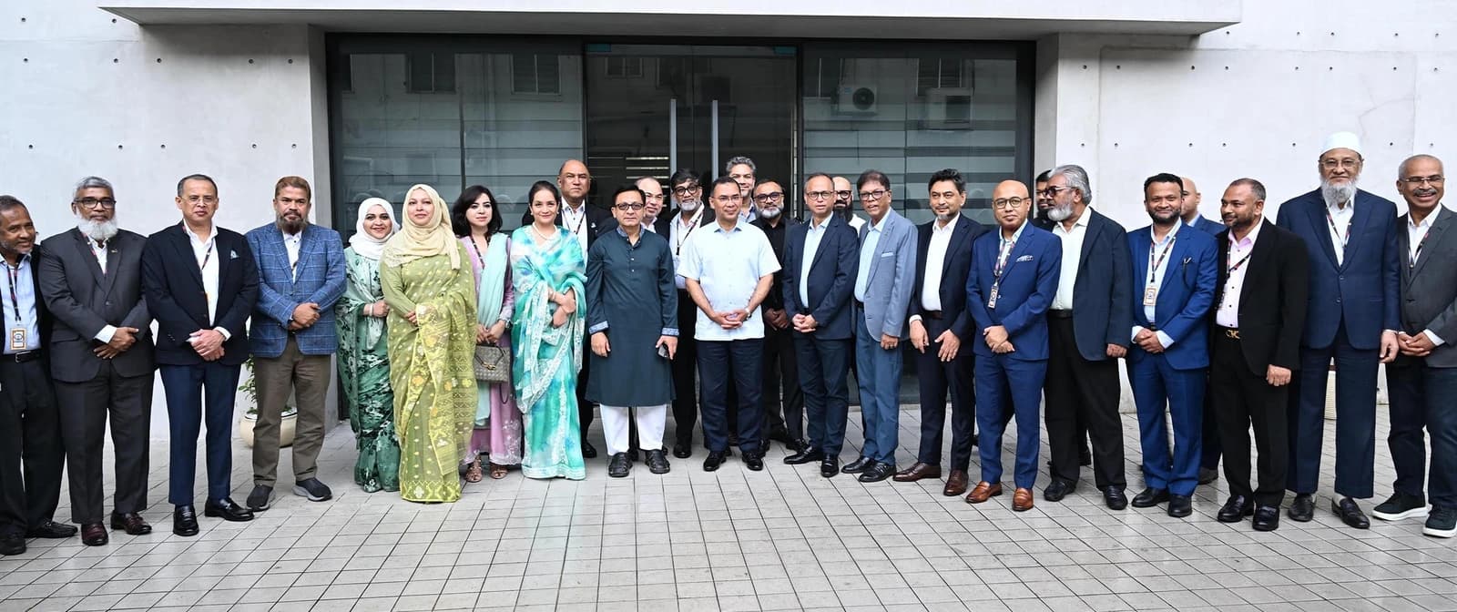 Tarique Rahman with members of the Bangladesh Garment Manufacturers and Exporters Association at Bangladesh Secretariat.