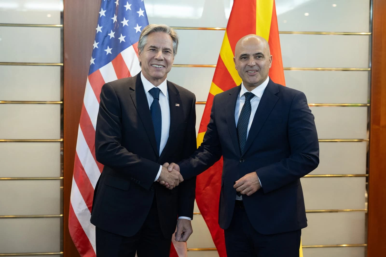 Antony Blinken, US Secretary of State, shaking hands with North Macedonia Prime Minister Dimitar Kovacevski.
