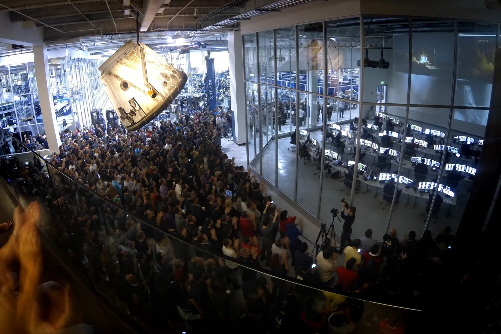 SpaceX employees watching a Falcon 9 SES-8 launch from their headquarters in Hawthorne, CA.