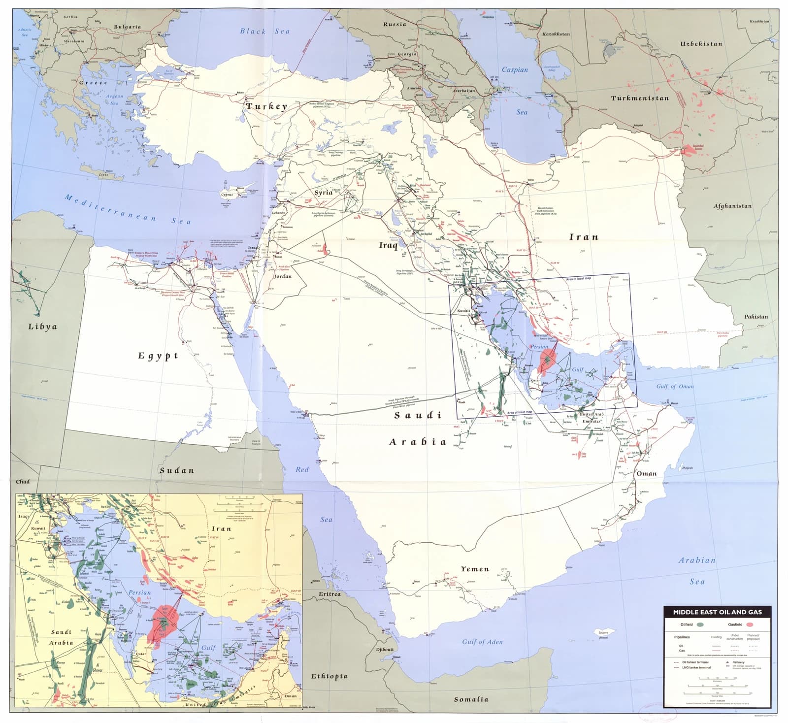 Map showing oil fields, gas fields, and pipelines across Middle East, including Iran, Iraq, and Saudi Arabia.