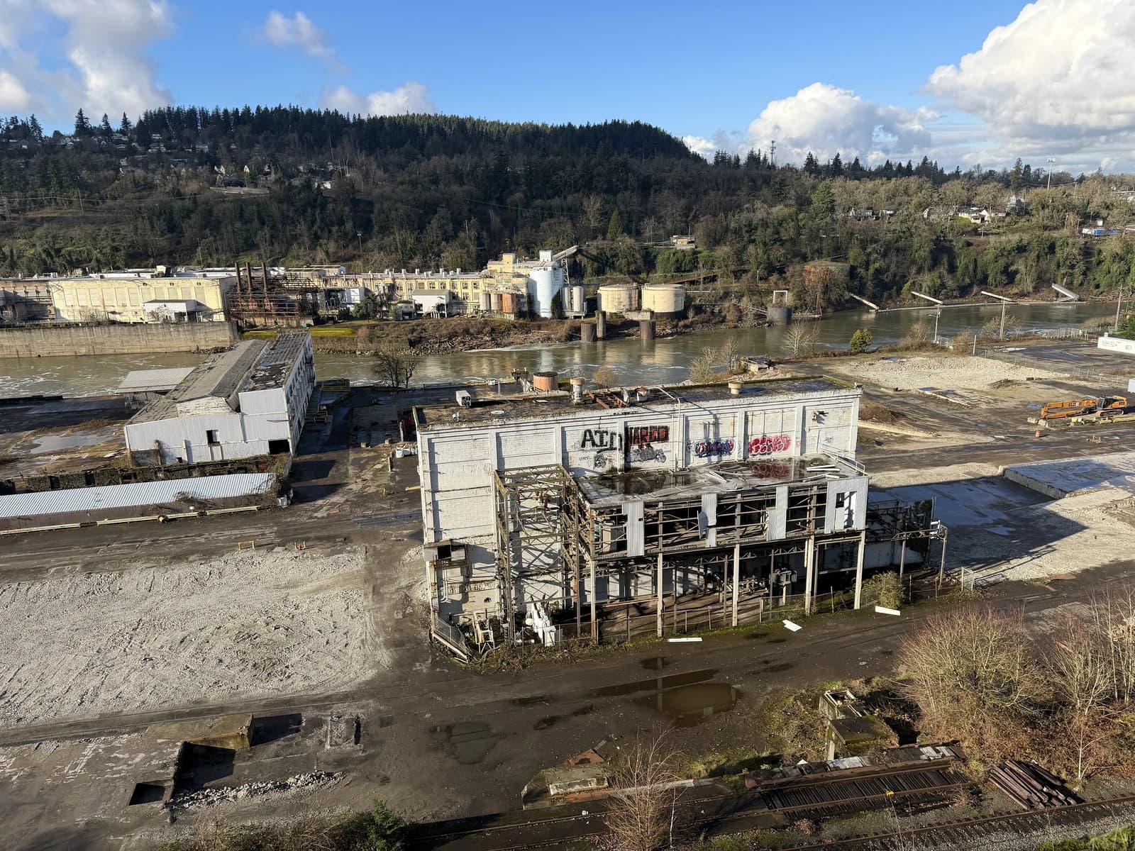 Demolition site of former Blue Heron Paper Mill in Oregon City, January 2026.