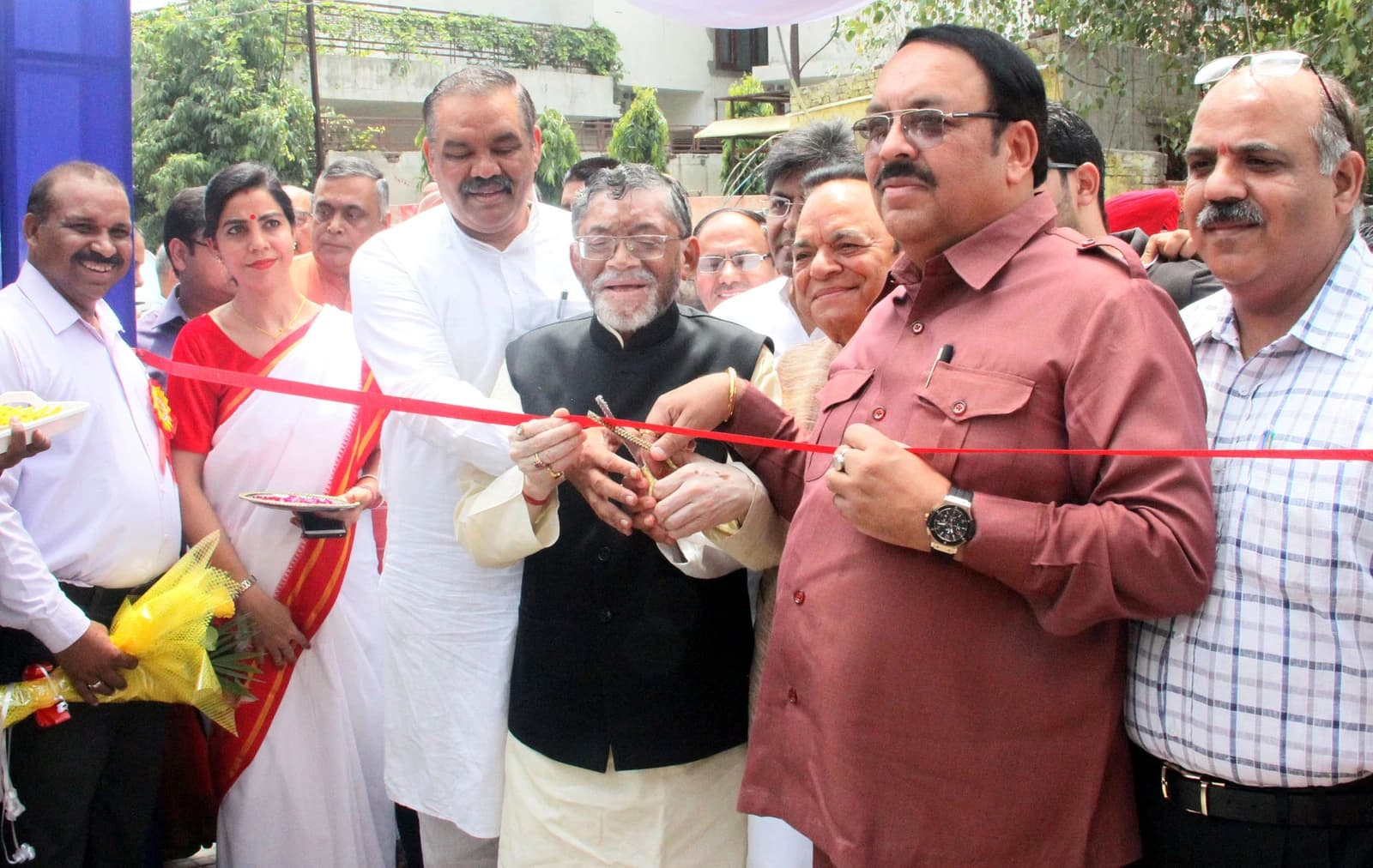 Santosh Kumar Gangwar, Minister of State, inaugurating the EPFO building in Jalandhar.