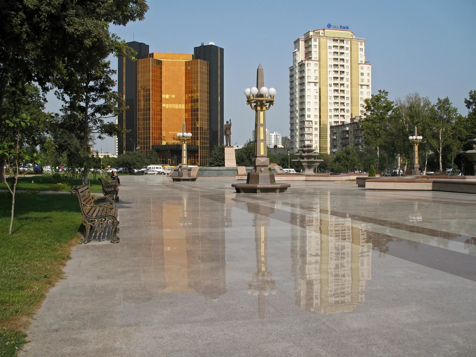 The Central Bank of Azerbaijan building and Heydar Aliyev Park in Baku.