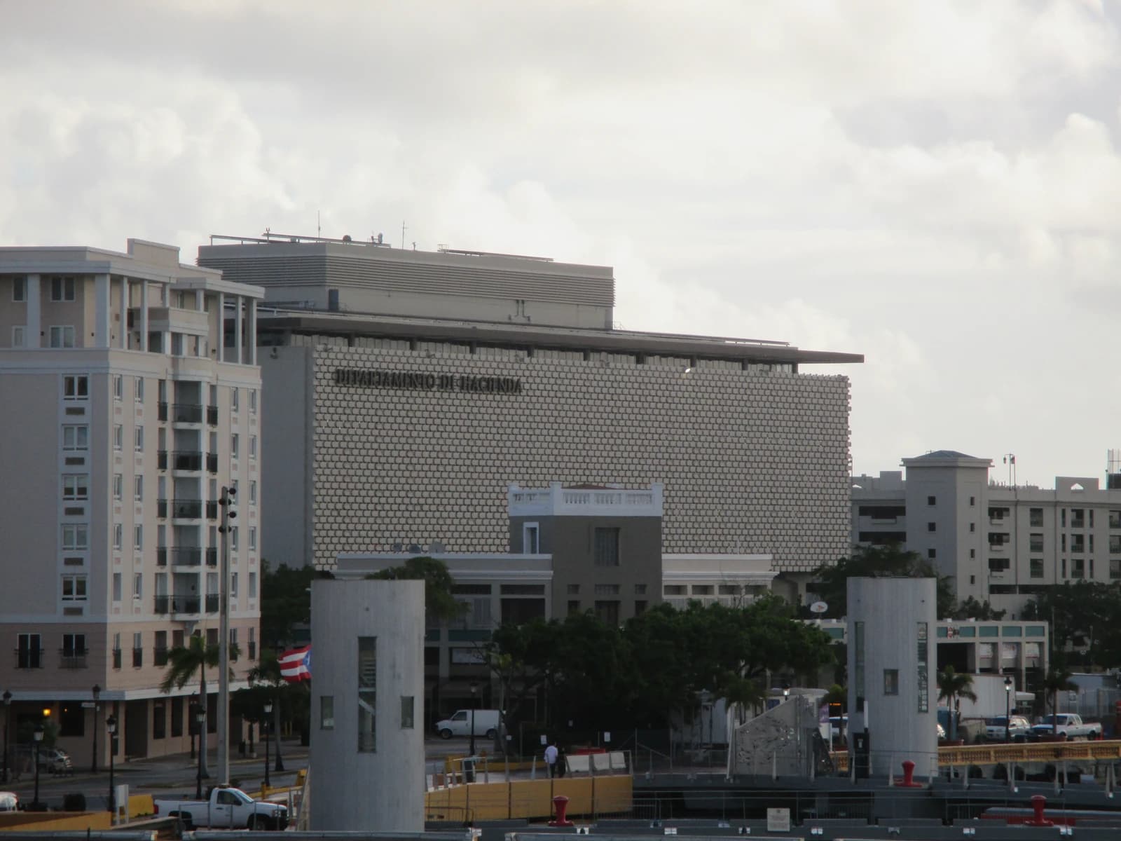 Exterior view of the Departamento de Hacienda de Puerto Rico building in San Juan.