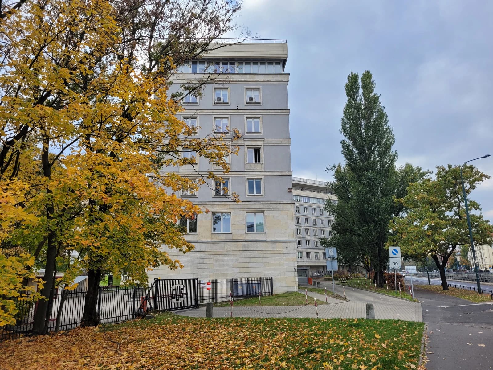Exterior view of the Central Statistical Office (GUS) building in Warsaw.
