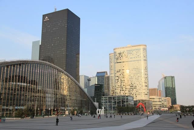 Skyscrapers and a large open plaza in the La Défense business district of Paris.