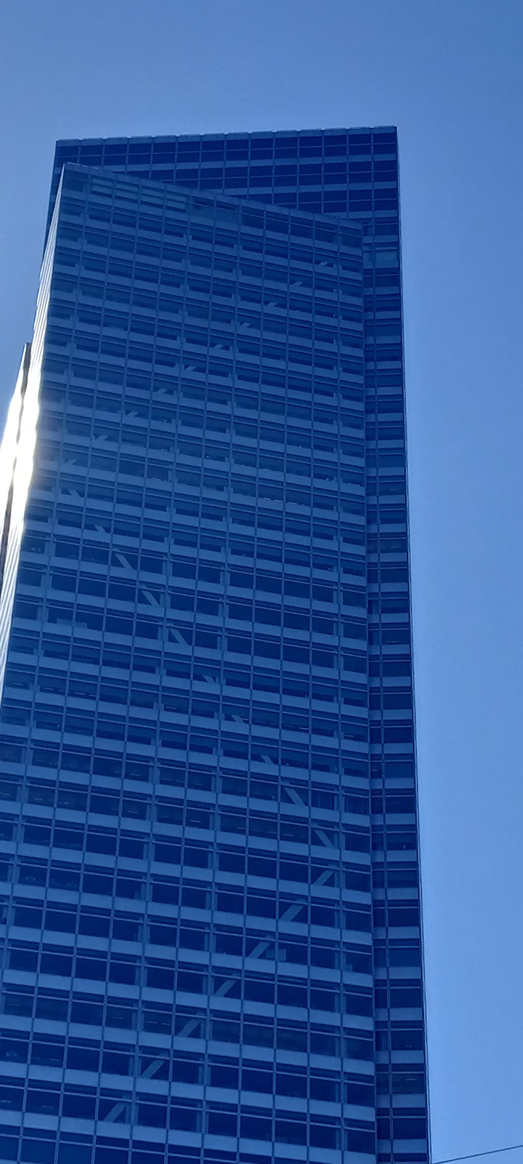 Exterior view of Goldman Sachs global headquarters building at 200 West Street.