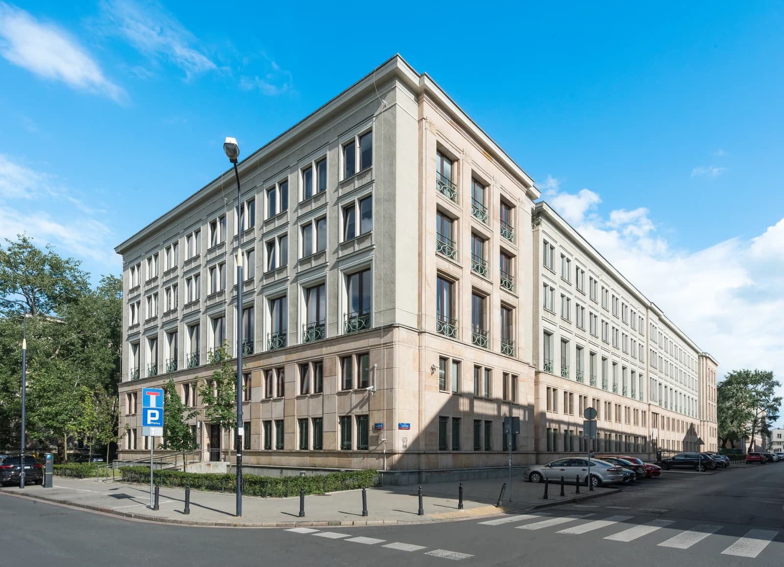 Ministry of Finance building in Warsaw, Poland, from Traugutta and Czackiego streets.