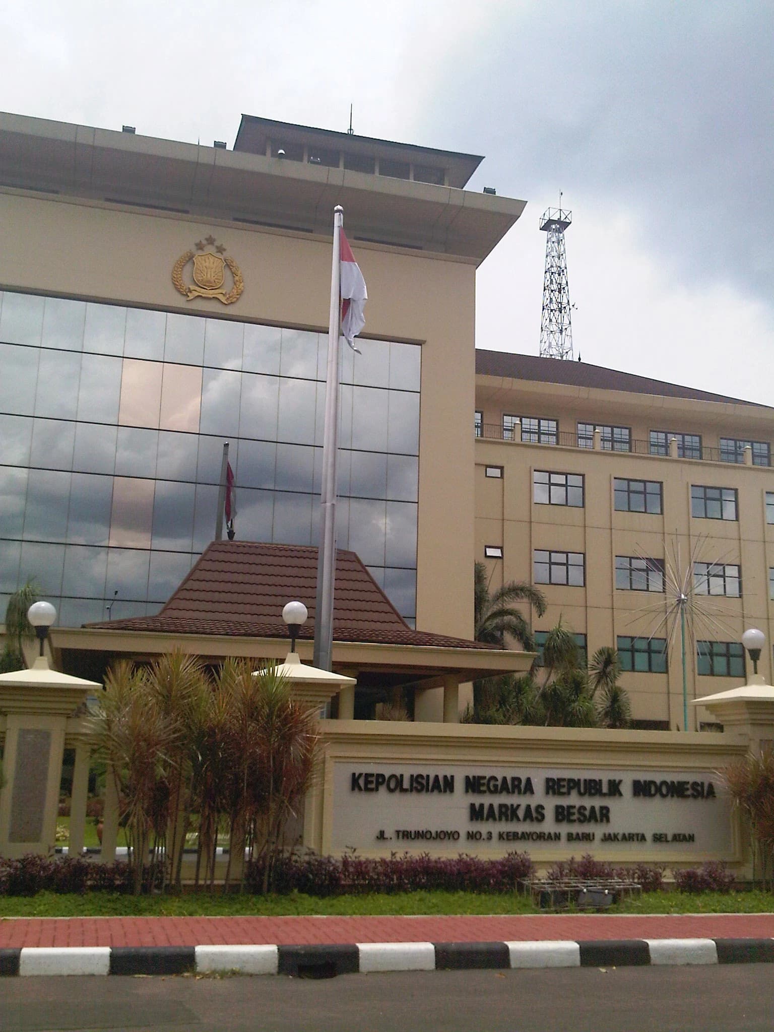 Exterior view of the Indonesian National Police Headquarters building in Jakarta, Indonesia.