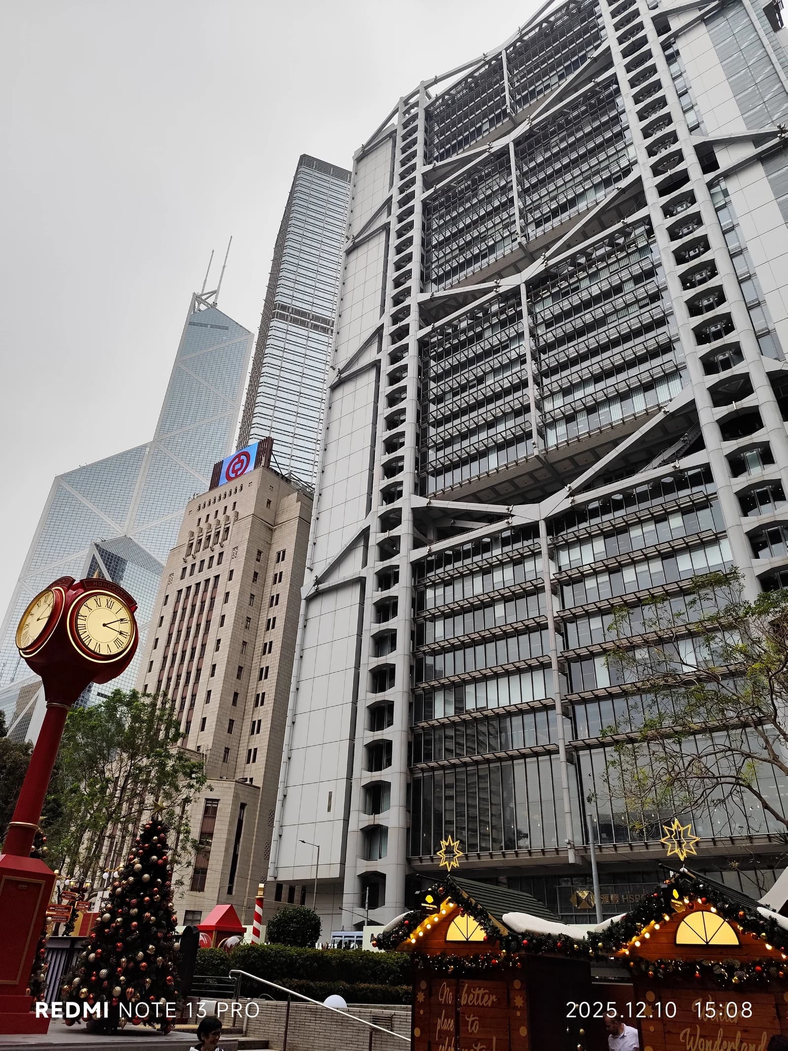 The facade of the HSBC Main Building in Central, Hong Kong.