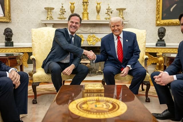 Donald Trump, President of the United States, shakes hands with Mark Rutte, NATO Secretary General, in the Oval Office.