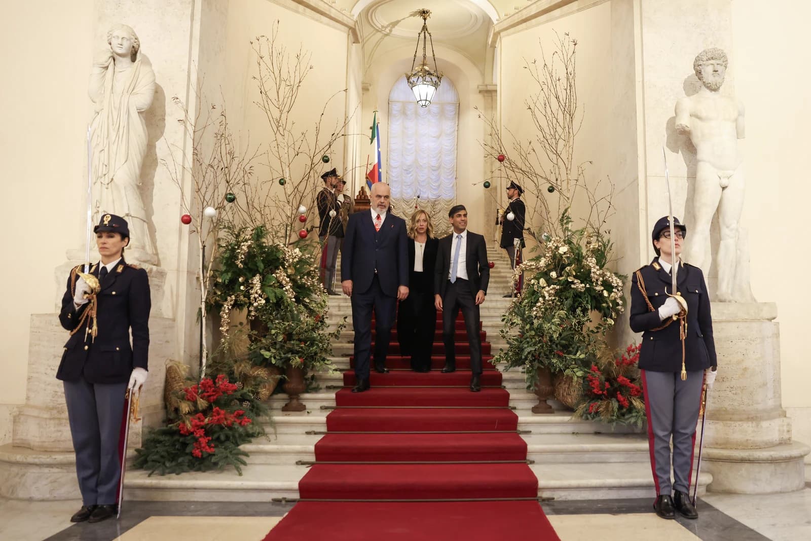 Prime Minister Giorgia Meloni stands with UK Prime Minister Rishi Sunak in Rome.