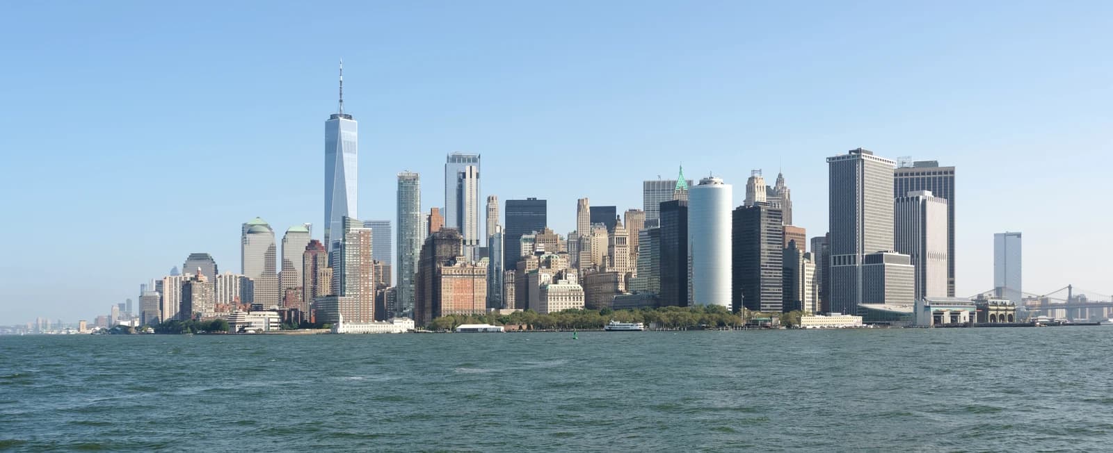 Manhattan skyline with One World Trade Center and other skyscrapers from the Upper Bay.
