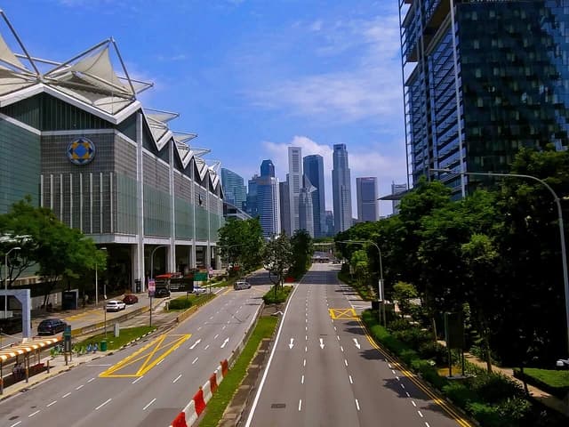 View south down Nicoll Highway from Suntec-South Beach pedestrian bridge.