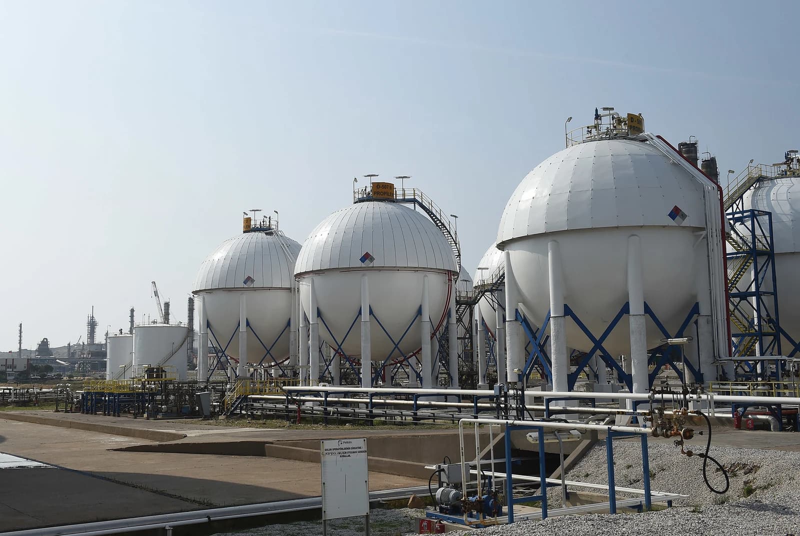 Spherical storage tanks and industrial facilities at the SOCAR STAR refinery in Turkey.