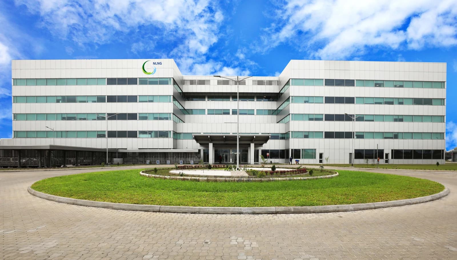 Exterior view of the Nigeria LNG Limited (NLNG) corporate headquarters building.