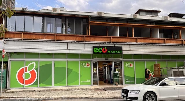 Eco Market grocery store entrance on Rruga Studenti 20, Tirana.