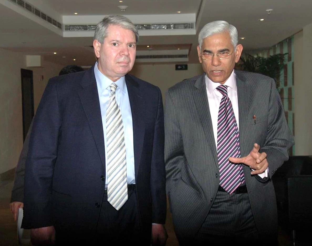 Gene Dodaro, Comptroller General of the US, with Shri Vinod Rai, Comptroller and Auditor General of India, in New Delhi.