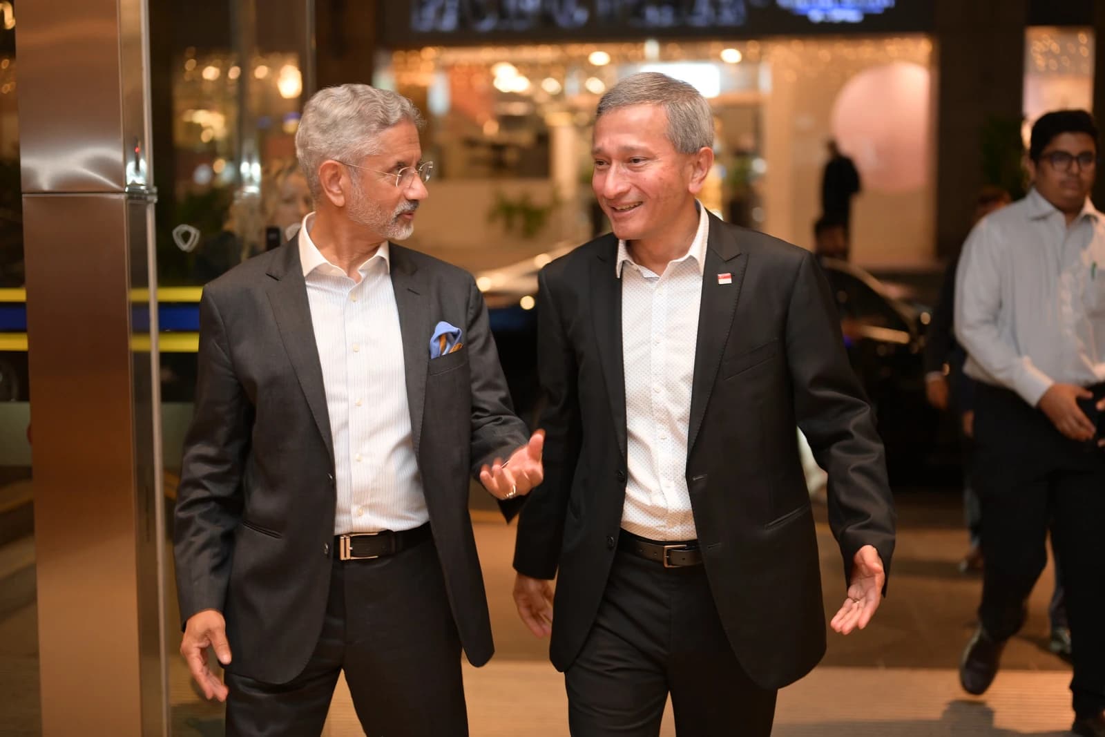 Singapore Foreign Affairs Minister Vivian Balakrishnan speaks with India's External Affairs Minister S. Jaishankar.
