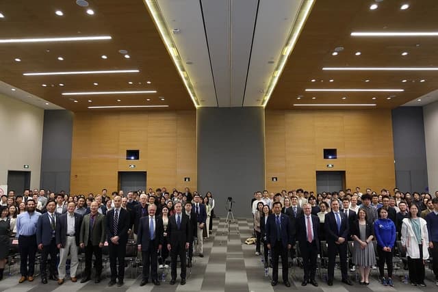 Faculty and students gathered for a group photo at Duke Kunshan University.