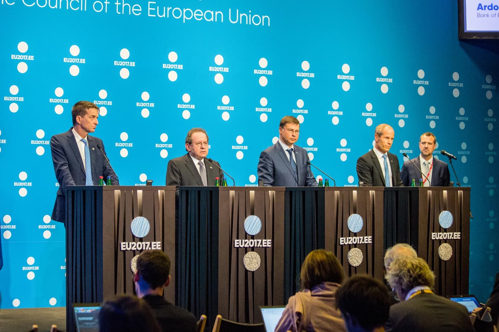 Ardo Hansson, Vítor Constâncio, Valdis Dombrovskis, Toomas Tõniste at press conference.