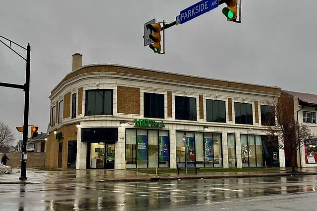 M&T Bank branch building on the corner of Parkside Avenue in Buffalo, New York.