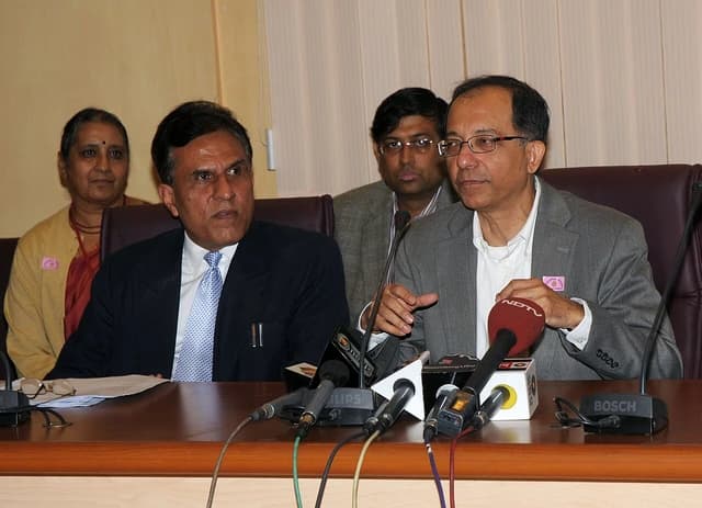 Kaushik Basu, Chief Economic Advisor, speaking at a press conference.